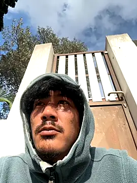 juniiorre online show from 11.10.25