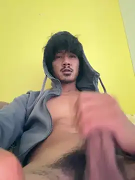 juniiorre online show from 12.04.25