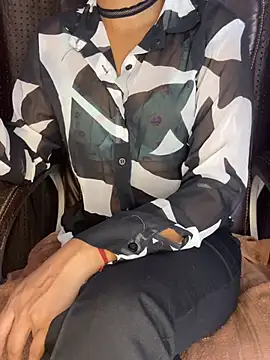 SCHOOL Girl 0 online show from 12.08.24