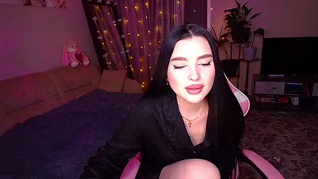   Malika   online show from 11.28.25