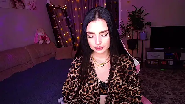   Malika   online show from 11.30.25