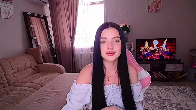 Snapshot of __Malika__ chatting on 06.29.26 Malika online show from 06.29.26