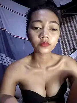 Snapshot of _slimangel4u chatting on 12.04.24 slimangel4u online show from 12.04.24