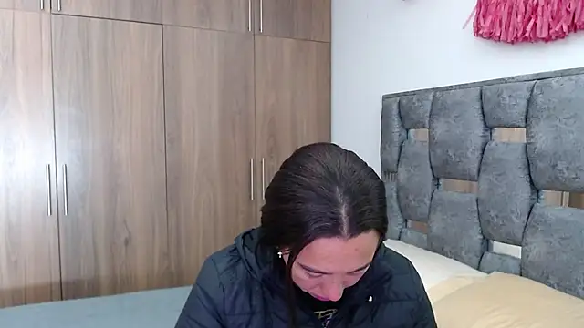 sara hott 1 online show from 03.10.25