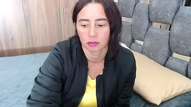 sara hott 1 online show from 03.20.25