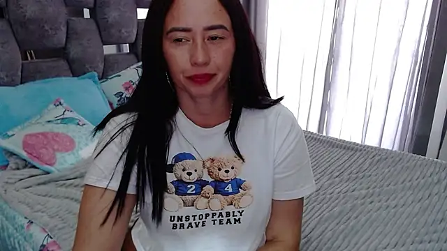 sara hott 1 online show from 09.23.25