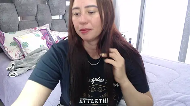 sara hott 1 online show from 04.16.26