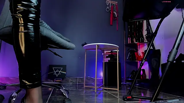 goddessalice online show from 11.13.25