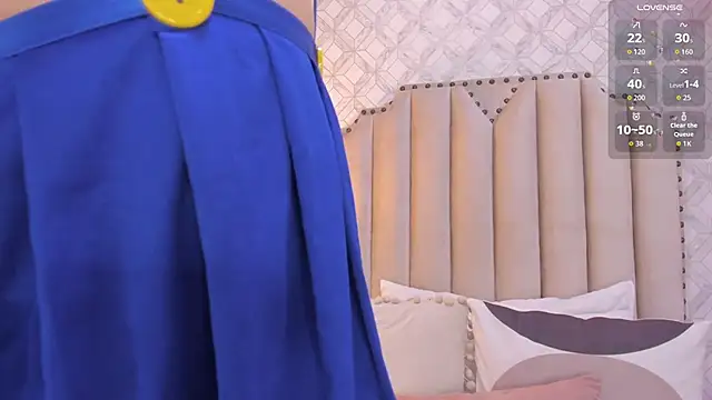 Pia Johnson  online show from 11.22.25