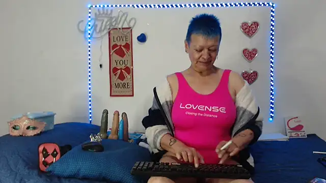 loquitaqueen011 online show from 02.23.25