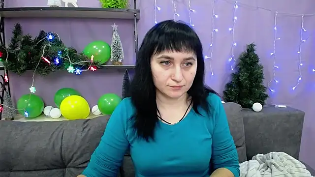 NinaFlawlees online show from 01.10.25