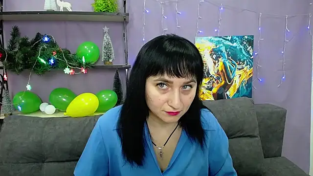 NinaFlawlees online show from 01.10.25