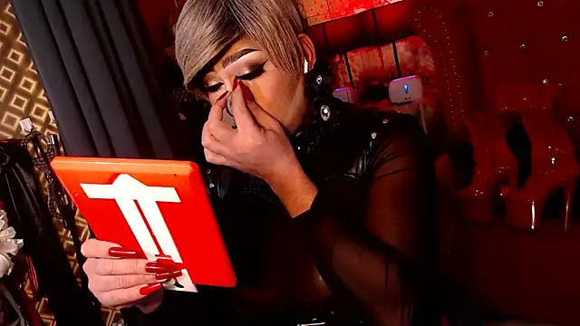 AntoniaSaints online show from 10.06.25