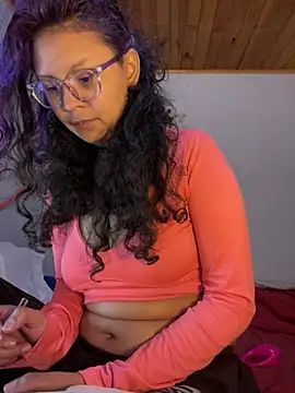 Hathorlove online show from 02.15.25