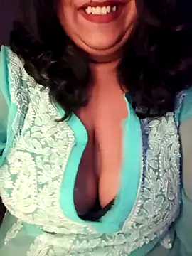 Snapshot of sassy_horny chatting on 01.21.25 sassy horny online show from 01.21.25