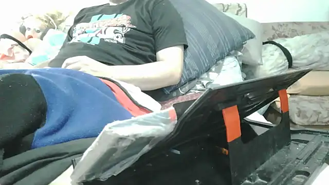 Snapshot of messi_syssy chatting on 04.11.26 messi syssy online show from 04.11.26