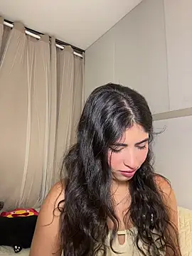 Snapshot of Gaby_zahir_ chatting on 05.20.26 Gaby zahir online show from 05.20.26