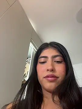 Snapshot of Gaby_zahir_ chatting on 05.31.26 Gaby zahir online show from 05.31.26