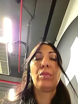 LeticiaWoods online show from 12.19.25