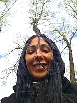 Snapshot of LeticiaWoods chatting on 04.24.26 LeticiaWoods online show from 04.24.26