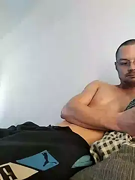 Snapshot of kgltintan chatting on 12.15.24 kgltintan online show from 12.15.24