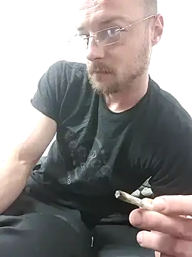 Snapshot of kgltintan chatting on 03.15.25 kgltintan online show from 03.15.25