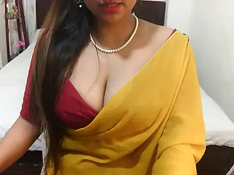 Snapshot of cutebengaligirl chatting on 06.19.26 cutebengaligirl online show from 06.19.26