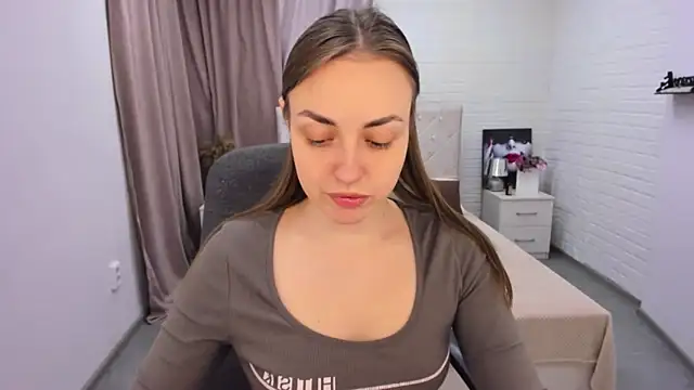 JessicaNickson online show from 12.26.24