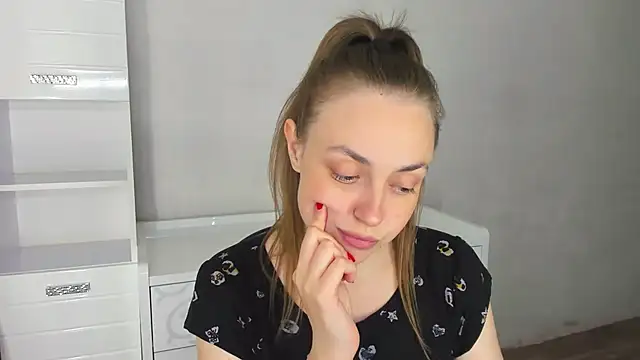 JessicaNickson online show from 09.18.25