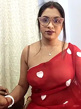 Queen Dolly online show from 01.17.26