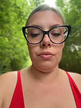EvaWelly online show from 06.04.26
