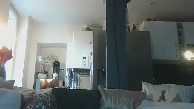 Snapshot of lololaland chatting on 11.30.25 lololaland online show from 11.30.25