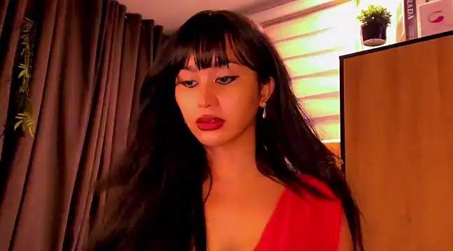 Snapshot of YOURCRISTINAS chatting on 12.28.24 YOURCRISTINAS online show from 12.28.24