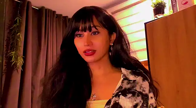 Snapshot of YOURCRISTINAS chatting on 01.12.25 YOURCRISTINAS online show from 01.12.25