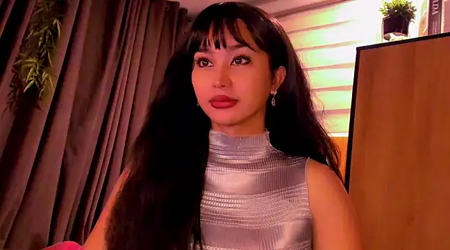 Snapshot of YOURCRISTINAS chatting on 01.16.25 YOURCRISTINAS online show from 01.16.25