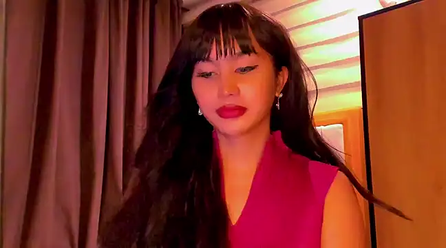 Snapshot of YOURCRISTINAS chatting on 03.15.25 YOURCRISTINAS online show from 03.15.25