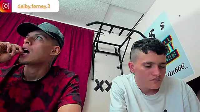 Snapshot of davidlatin66 chatting on 02.10.25 davidlatin66 online show from 02.10.25