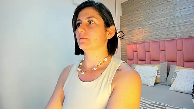 SarahDeyvis online show from 02.14.25