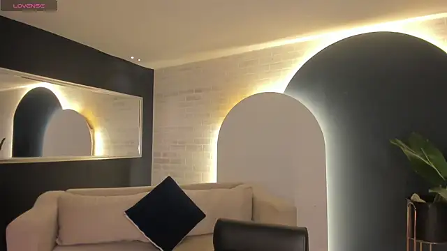 EveBensonX online show from 04.03.26