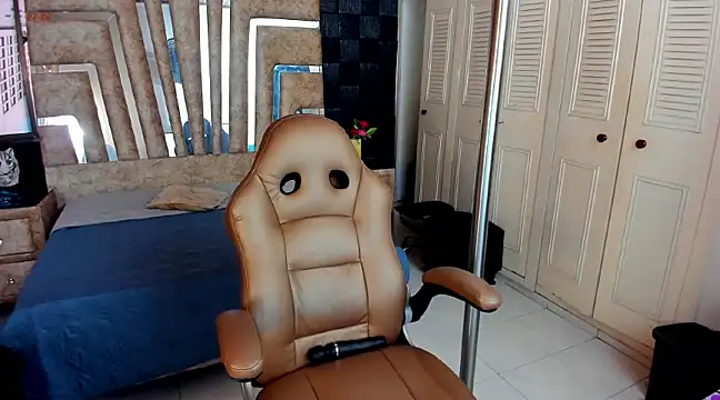 cute sassy online show from 02.14.25