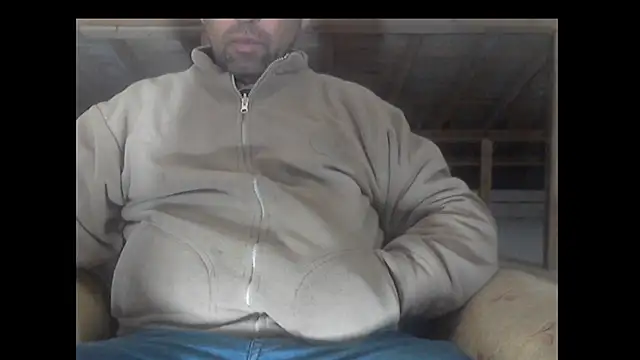 Snapshot of masculine_bear_daddy chatting on 01.08.25 masculine bear daddy online show from 01.08.25
