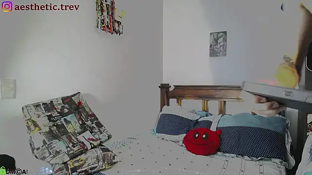 Snapshot of Twink_Temptation chatting on 02.19.25 Twink Temptation online show from 02.19.25