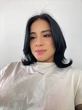 Snapshot of Ale_Lewis chatting on 09.10.25 Ale Lewis online show from 09.10.25