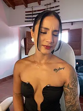 Snapshot of Ale_Lewis chatting on 09.12.25 Ale Lewis online show from 09.12.25