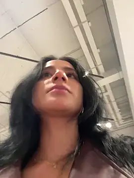 Ale Lewis online show from 11.03.25