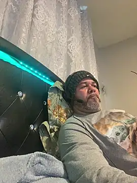 Snapshot of Cristian-Brayan chatting on 02.16.26 Cristian-Brayan online show from 02.16.26