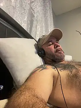 Snapshot of Cristian-Brayan chatting on 02.20.26 Cristian-Brayan online show from 02.20.26