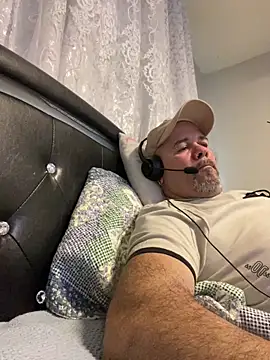 Snapshot of Cristian-Brayan chatting on 03.09.26 Cristian-Brayan online show from 03.09.26