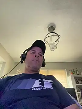 Snapshot of Cristian-Brayan chatting on 03.11.26 Cristian-Brayan online show from 03.11.26