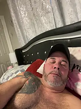 Snapshot of Cristian-Brayan chatting on 03.24.26 Cristian-Brayan online show from 03.24.26